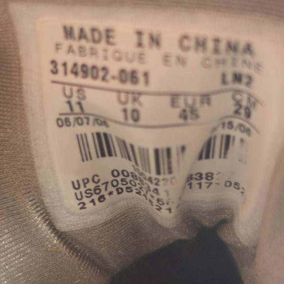 Nike Shox Golf Shoes - Picture 9 of 9